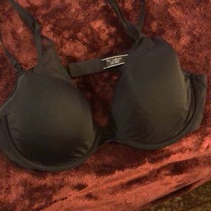 Black Victoria secret bra